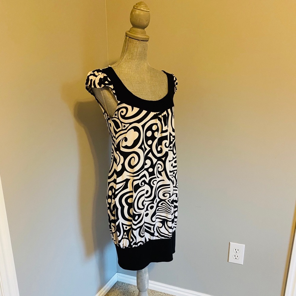 Black and white mini dress